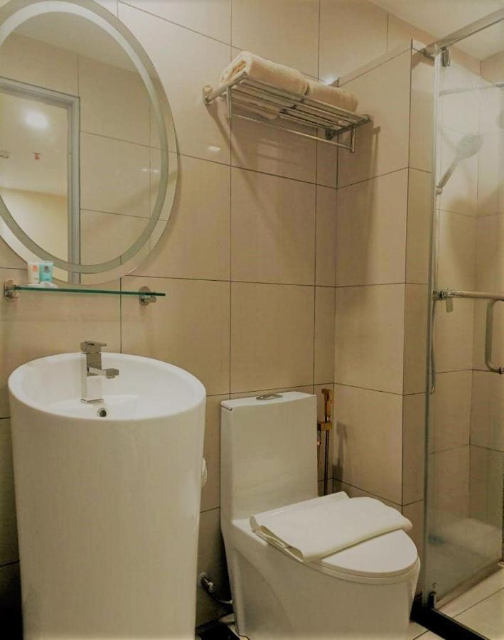 My Inn Hotel Inanam Екстериор снимка